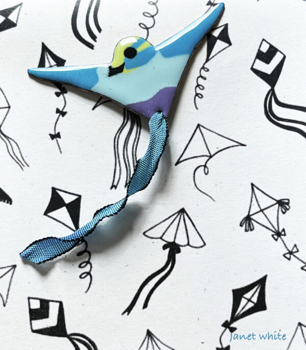 SF24-Janet White Moveable Enamel Bird Kite with fabric tail